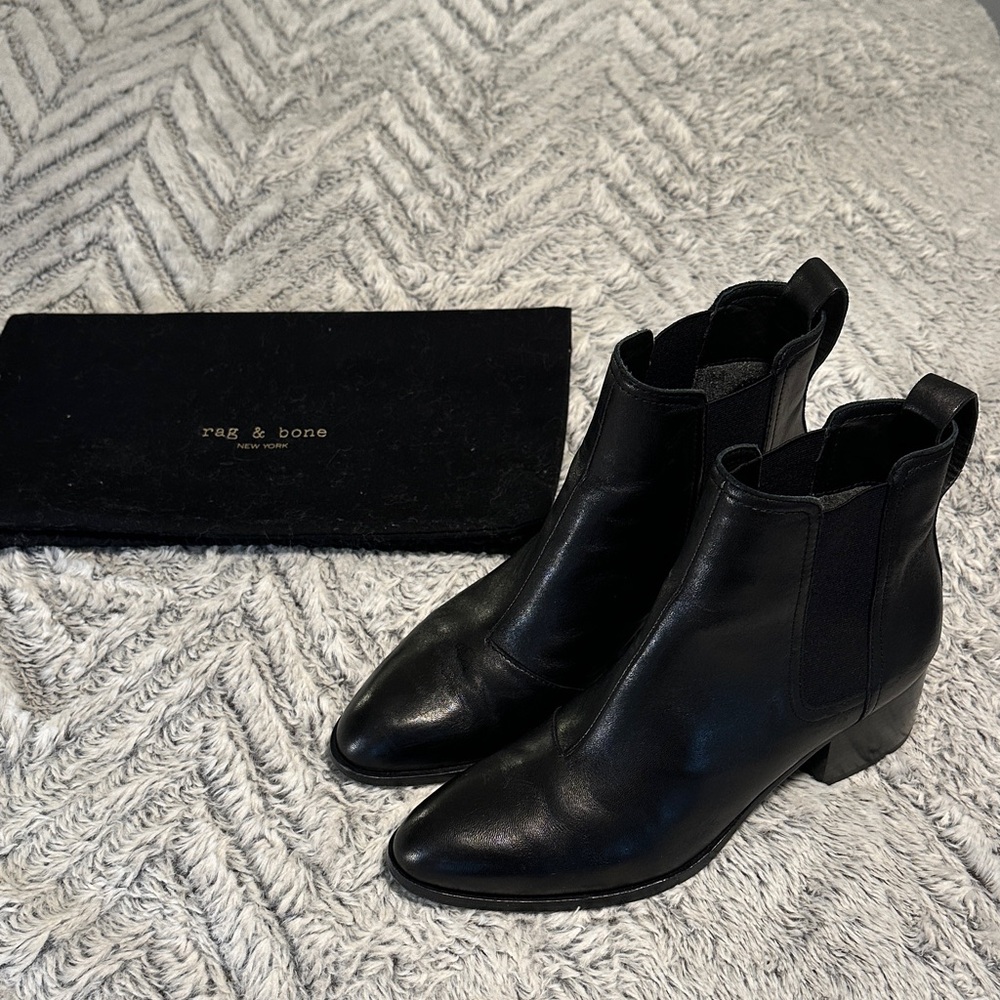 Rag & Bone Walker Black Leather Chelsea ankle  Boots